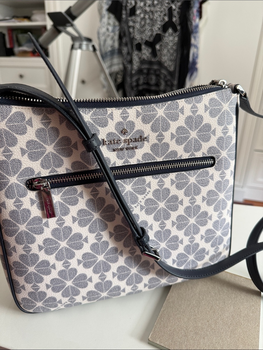 Kate Spade logo crossbody Navy blue. Just stunning. Looks so great with denim.